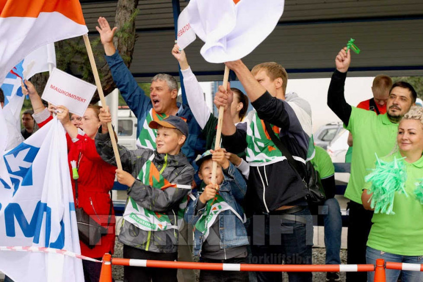 «Живая сталь»  - битва профессионалов
